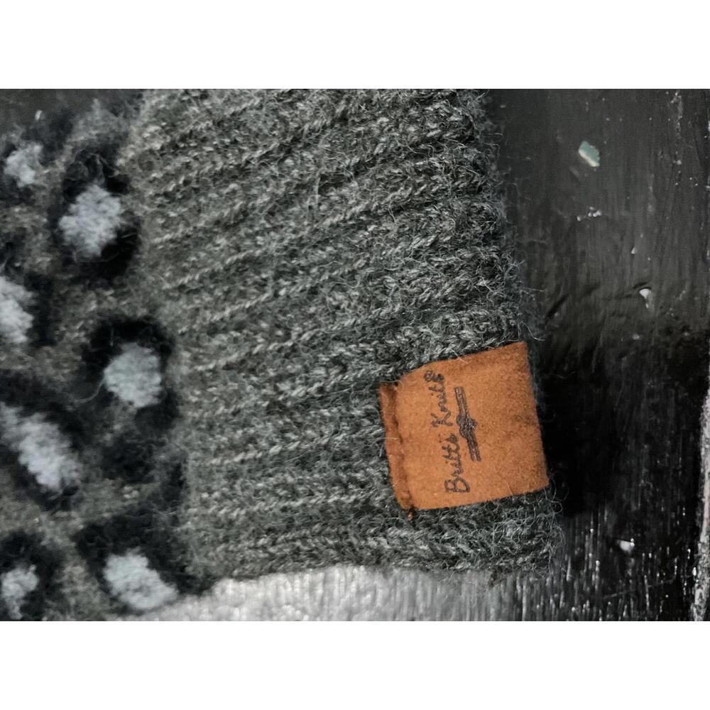 Britt's Knits Cozy Knit Leopard Print Gloves - Picture 3 of 5